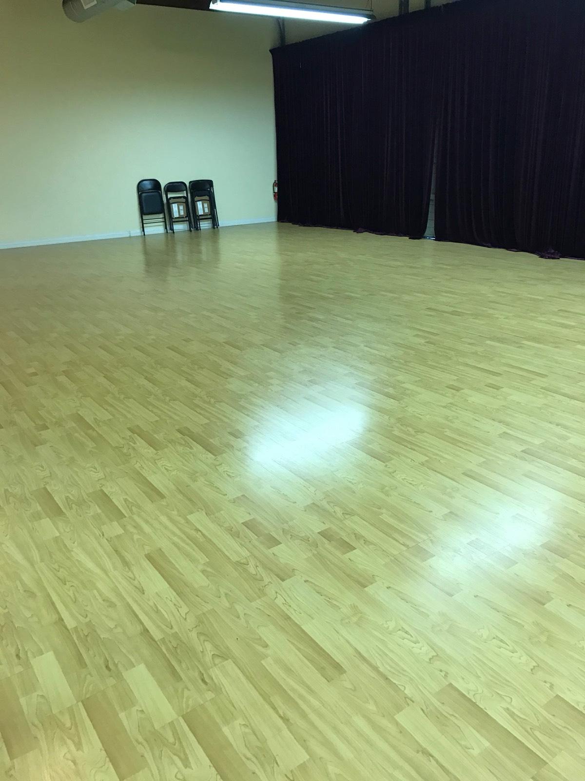 R Dance Studio — photo 4