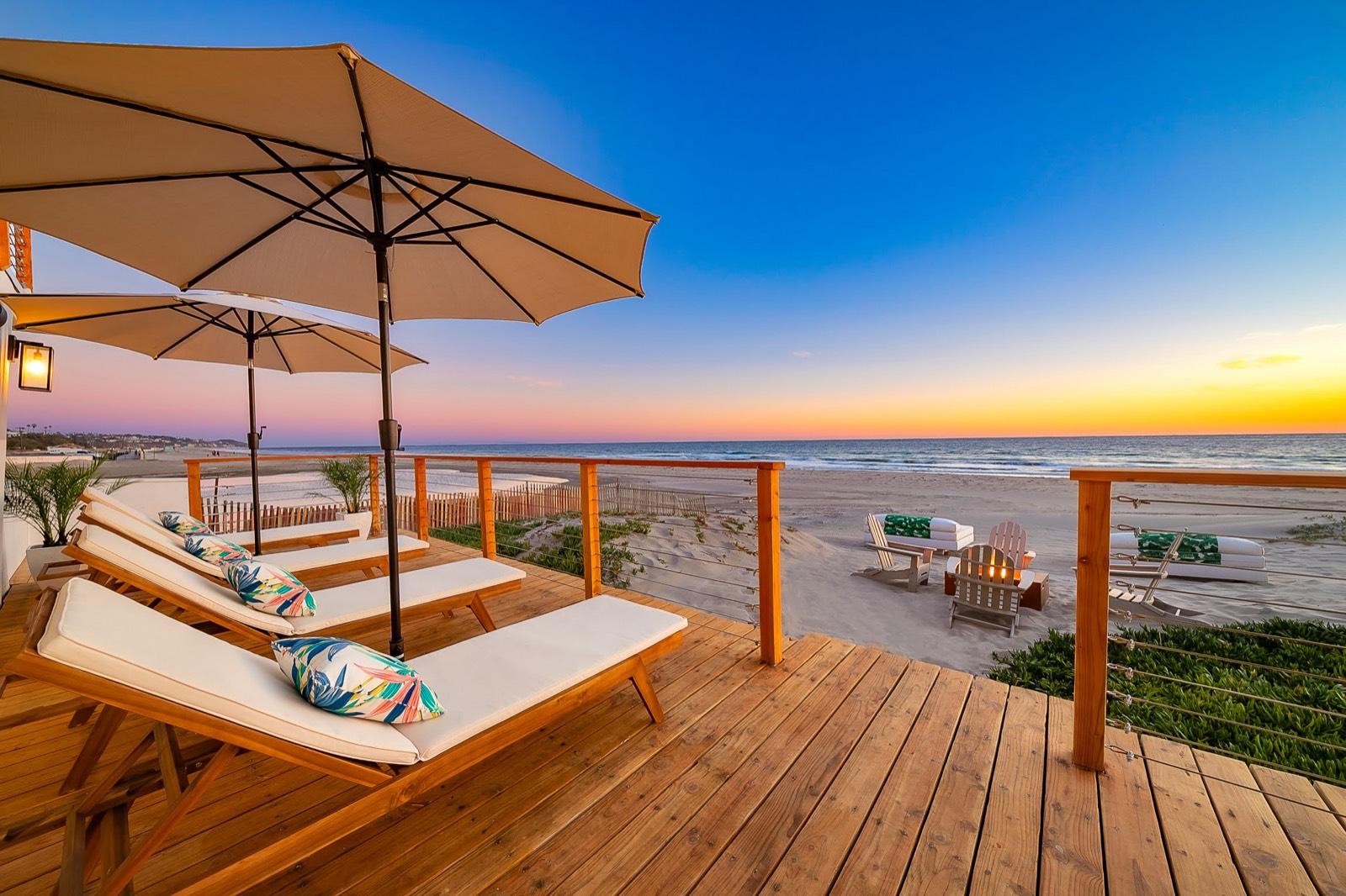R's Malibu WhiteBeachfront Beauty — photo 12