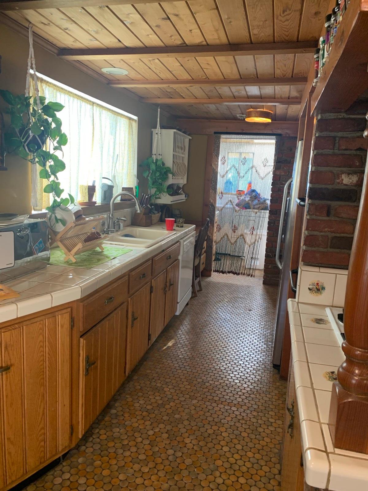 R's Retro Rustic Home — photo 3
