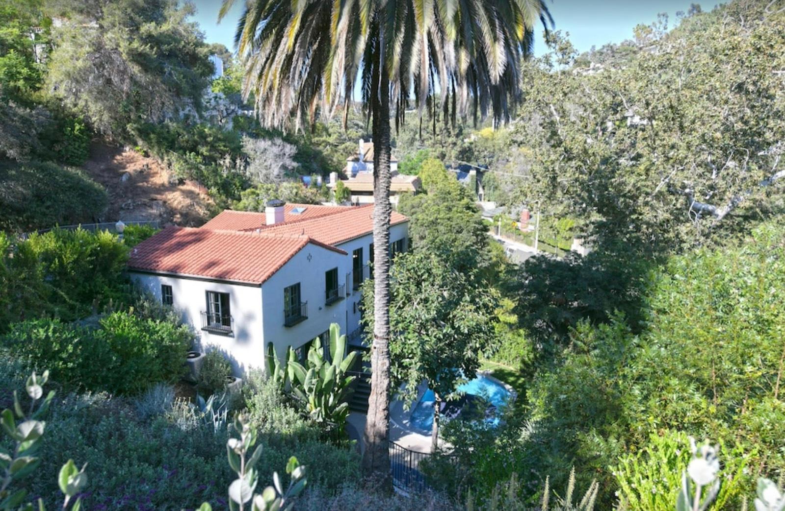 R's Spanish Hollywood Glam — photo 3
