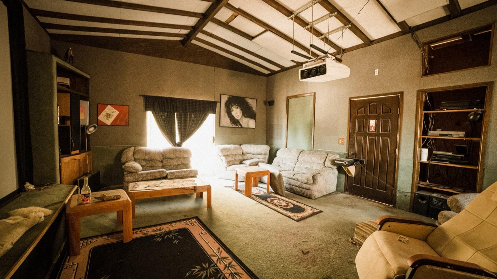 R's Valley Heights Home — photo 12