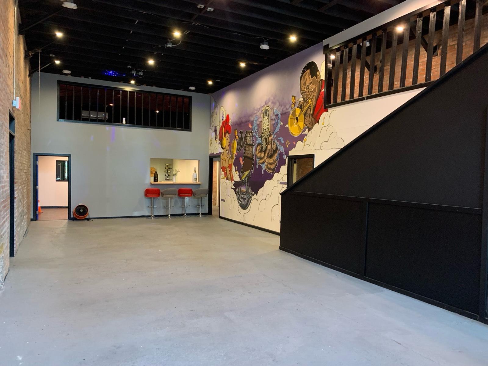 Rami's Warehouse Space — photo 3