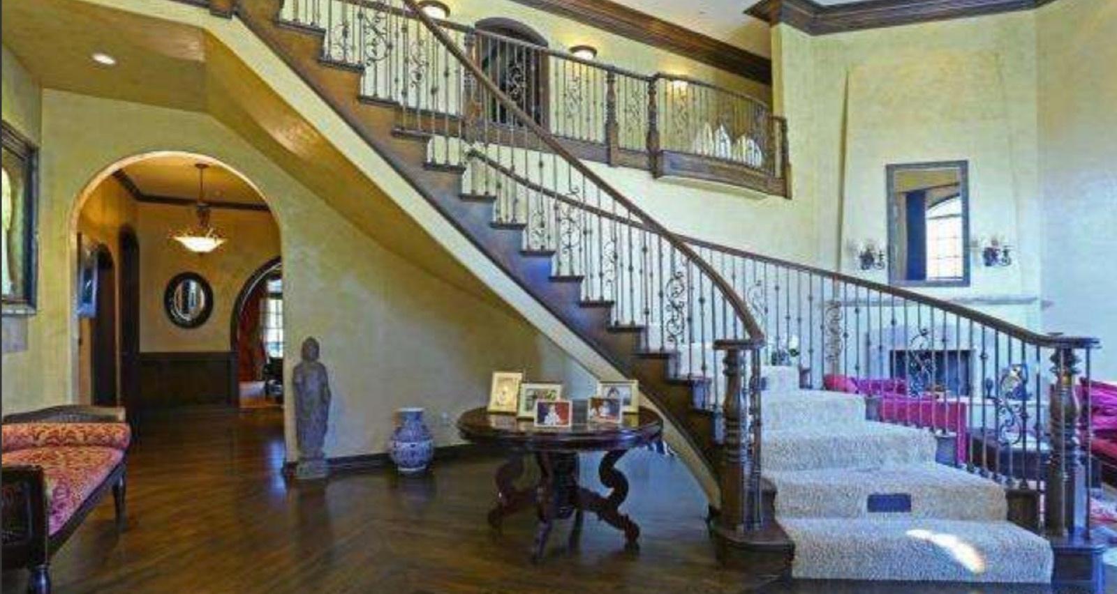 Ranch Mansion Estate — photo 6