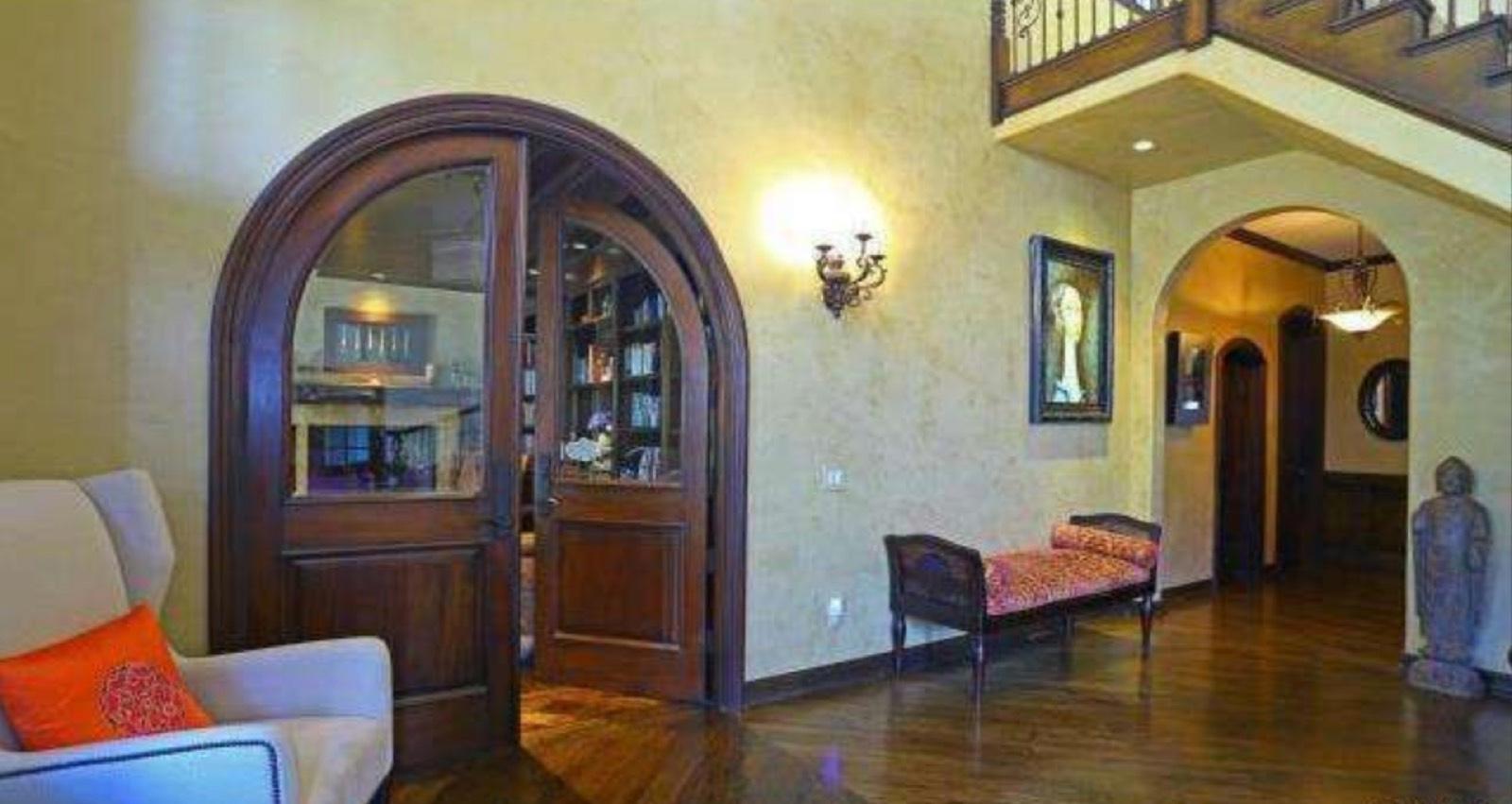 Ranch Mansion Estate — photo 8