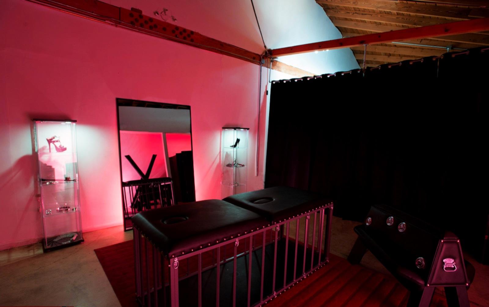 Red Room Studio — photo 7