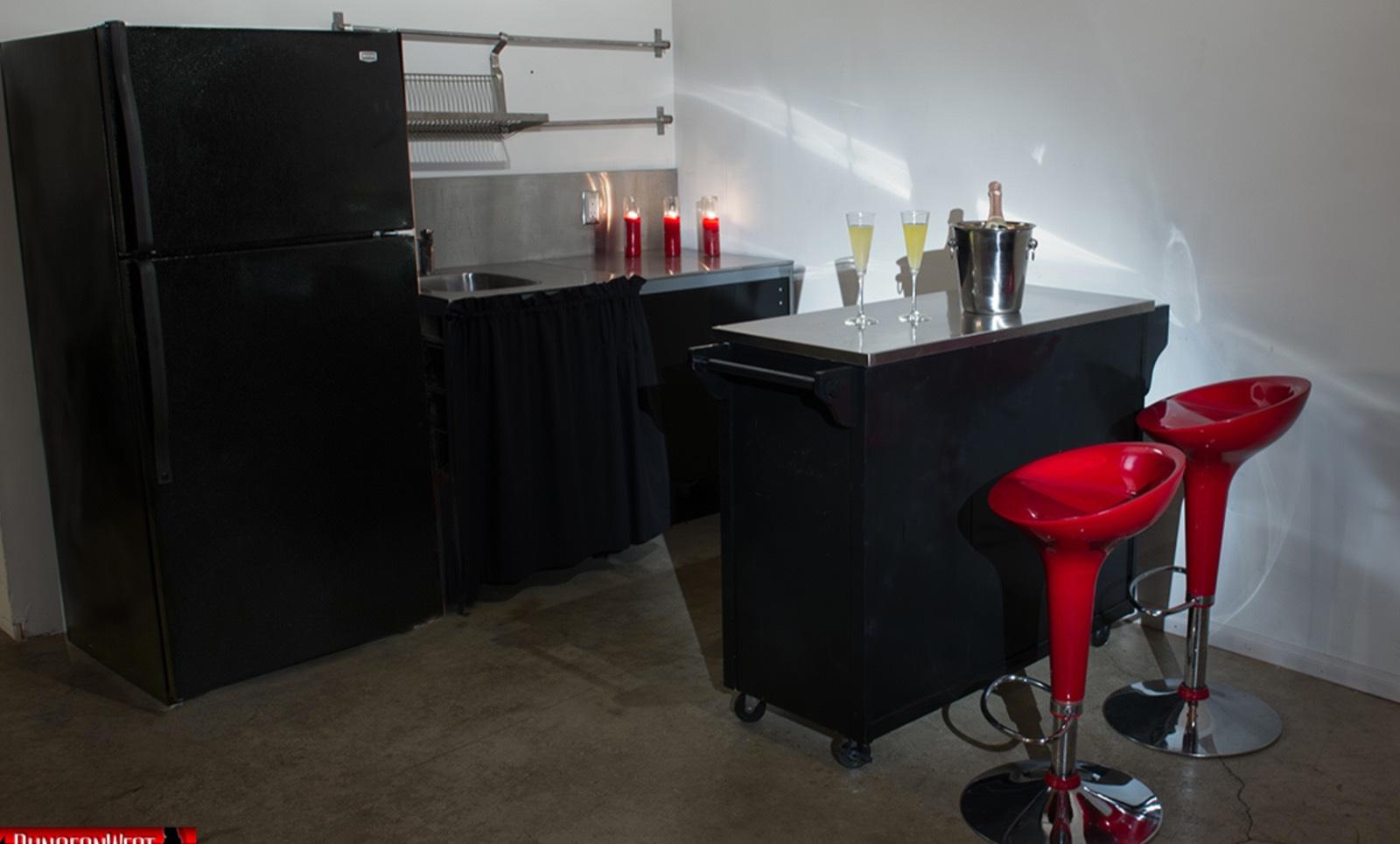 Red Room Studio — photo 10