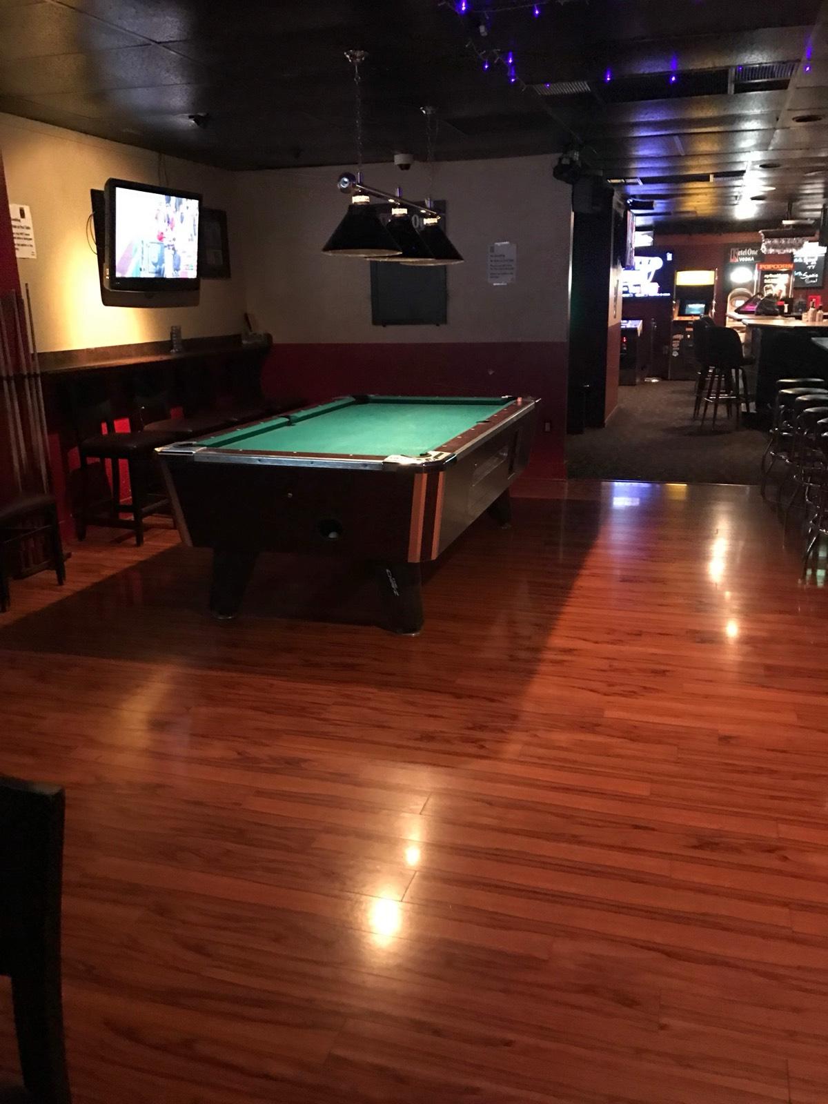 Reseda Bar — photo 5