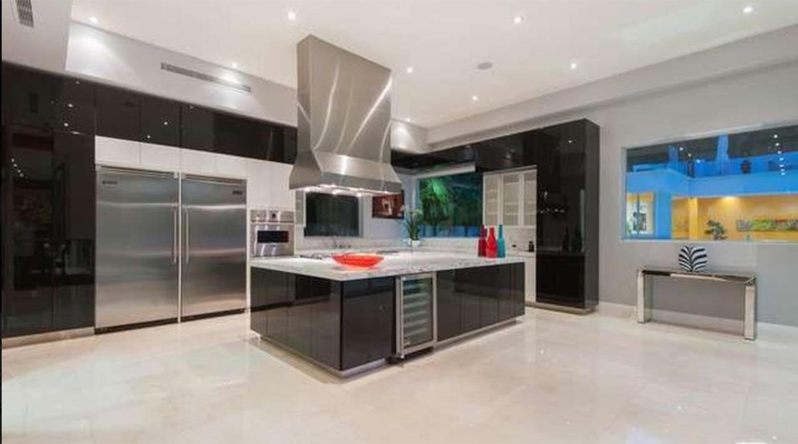 RG's Encino Modern Mansion — photo 10
