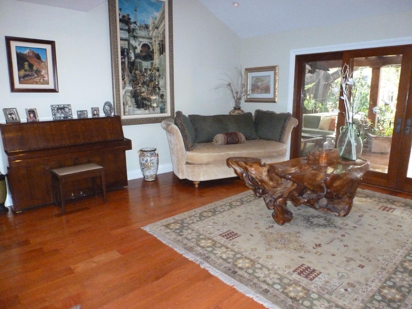 Rita's House Woodland Hills — photo 12