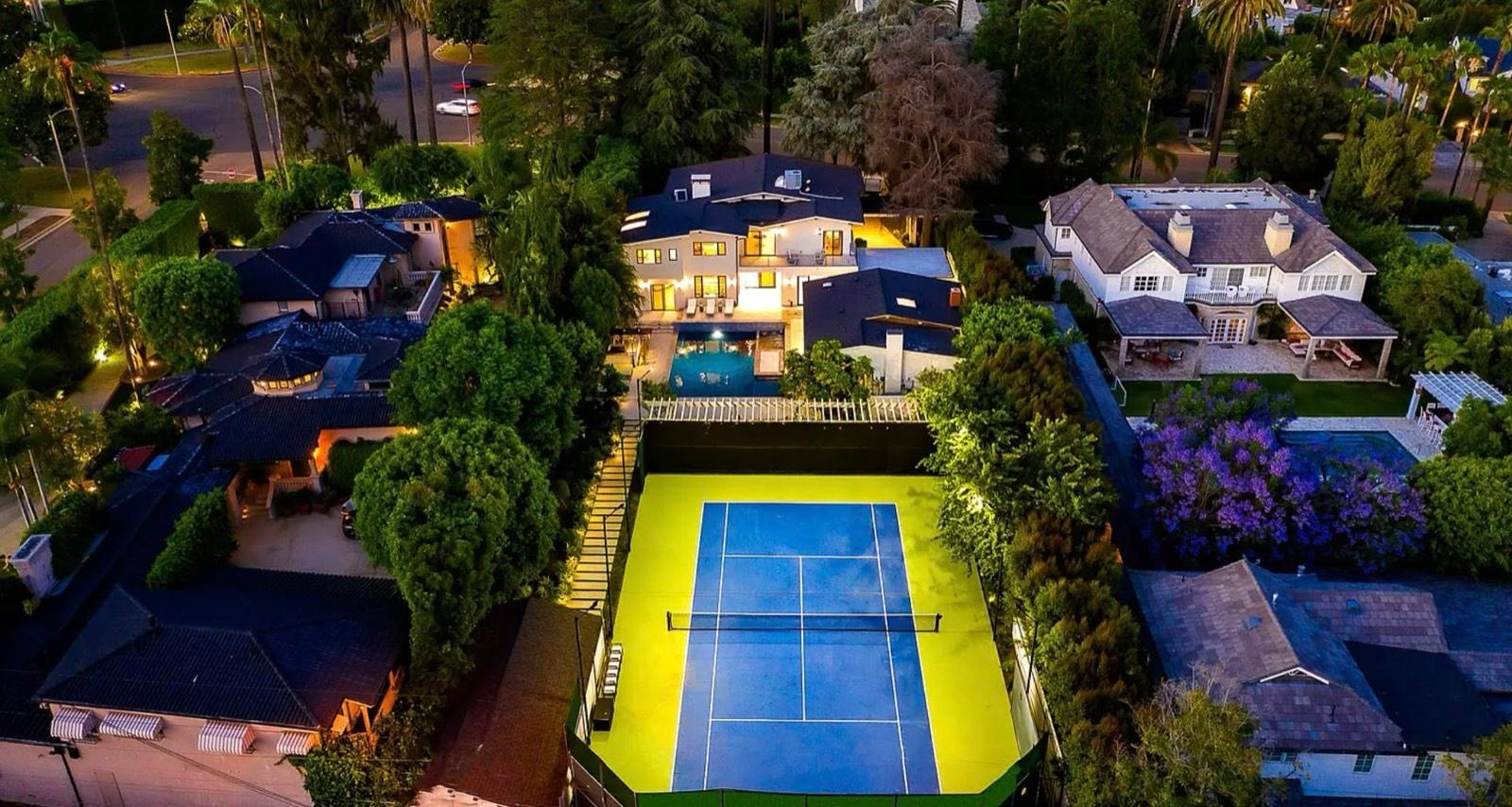 RM's BH Villa Tennis — photo 3