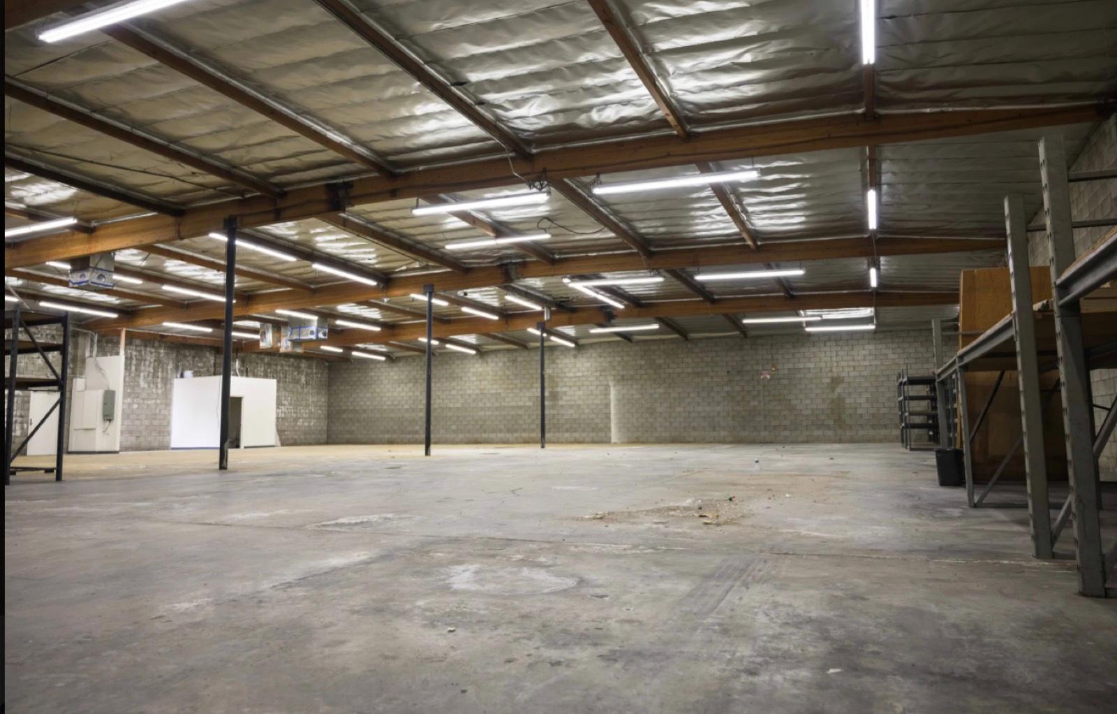 RM Valley Warehouse — photo 8