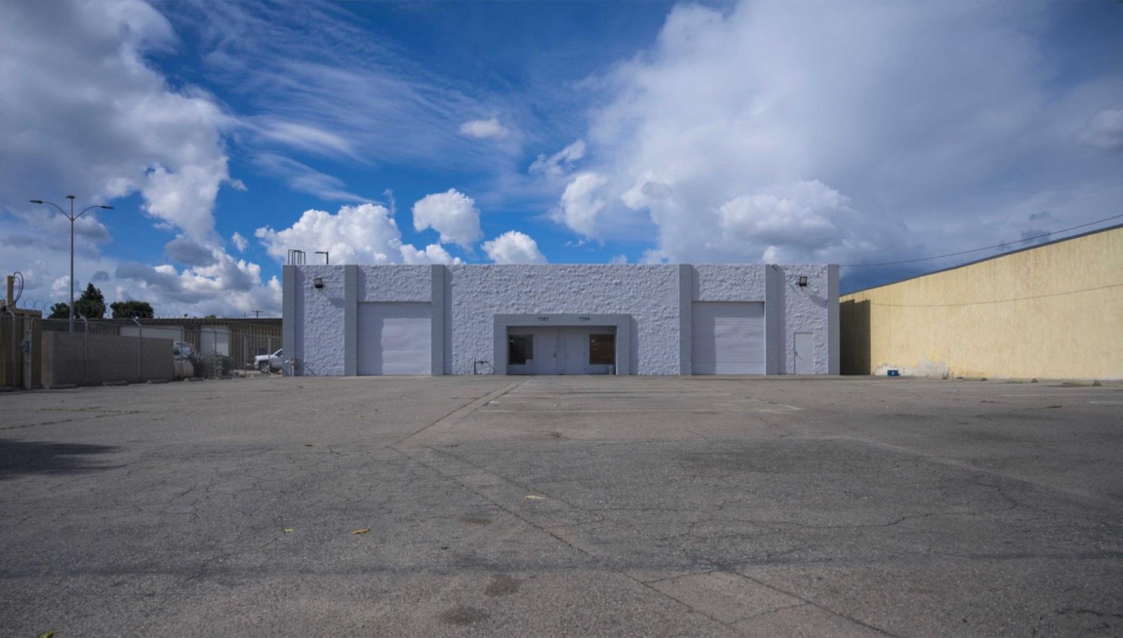 RM Valley Warehouse — photo 1