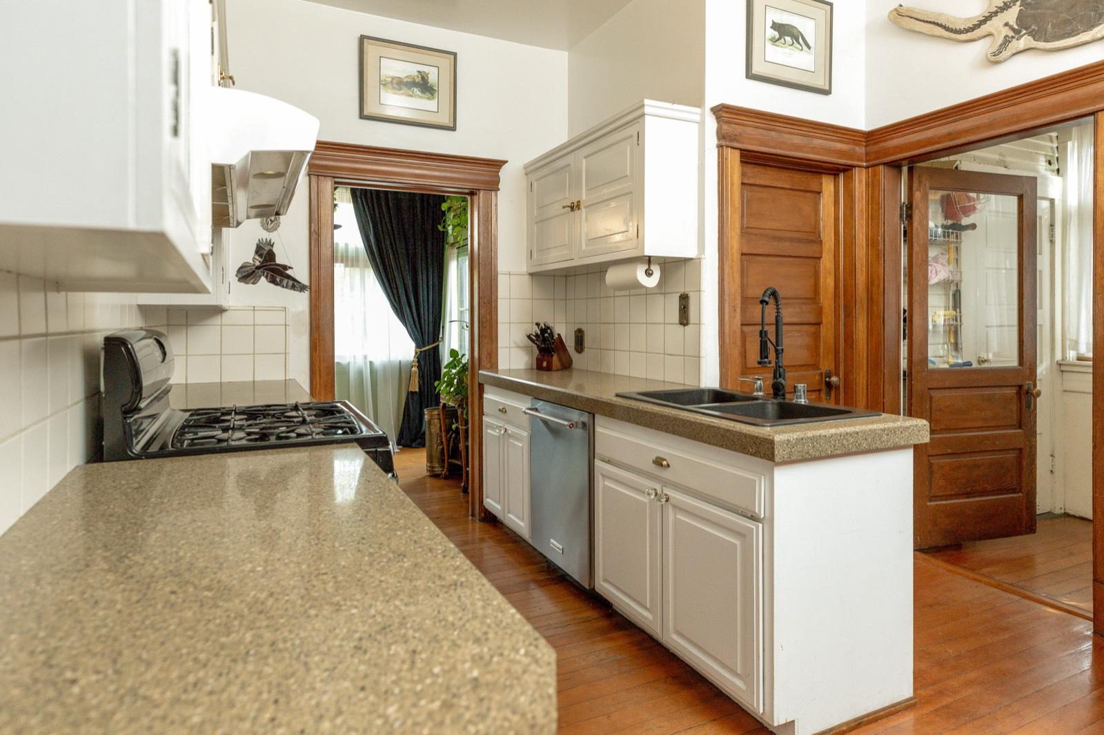 Rob’s historic craftsman house — photo 2