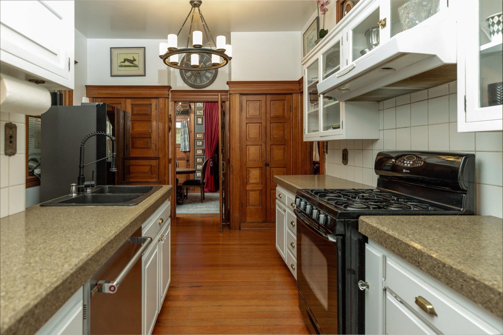 Rob’s historic craftsman house — photo 3