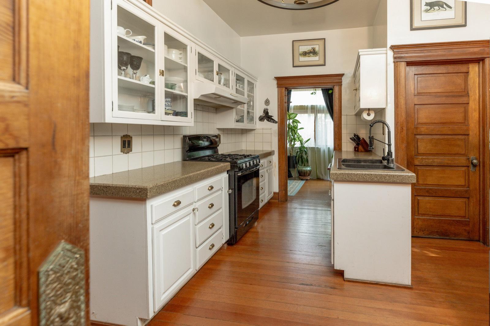 Rob’s historic craftsman house — photo 1
