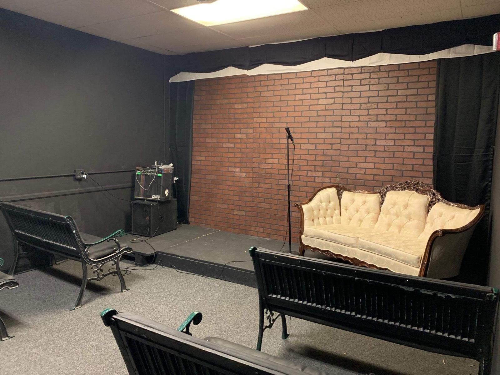 Roses theater and Cafe — photo 6