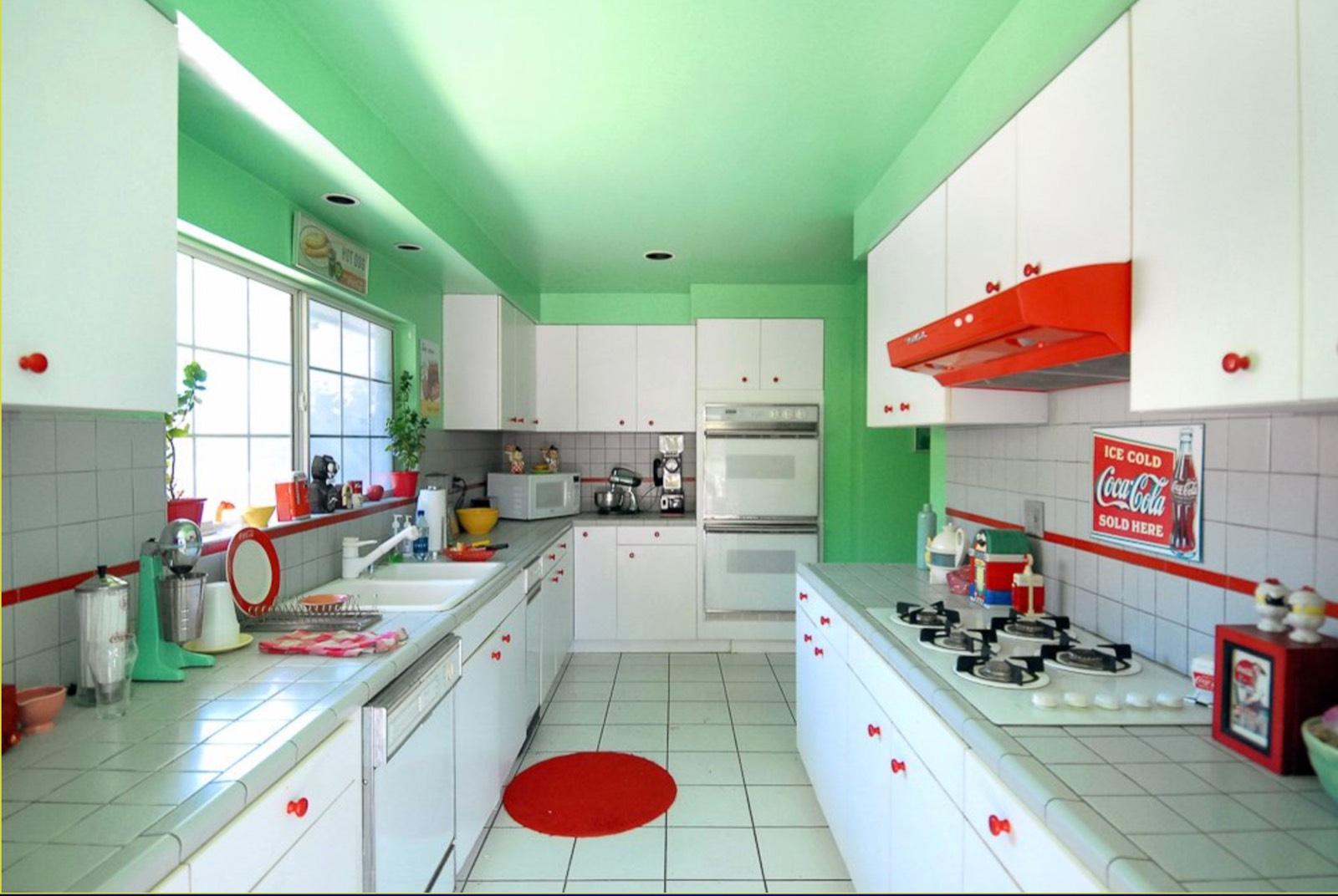 R's 50's Vinatge House — photo 6