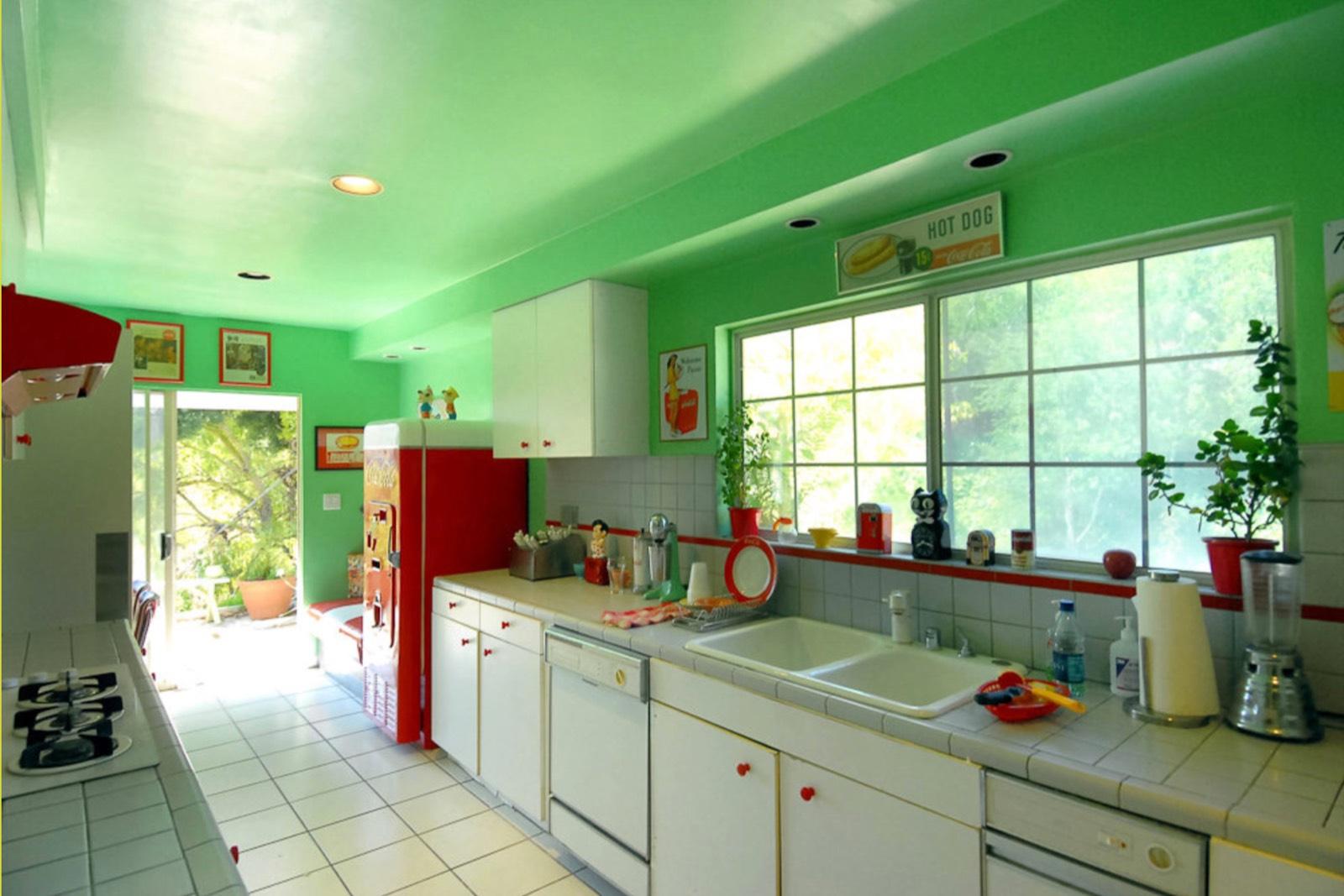 R's 50's Vinatge House — photo 7