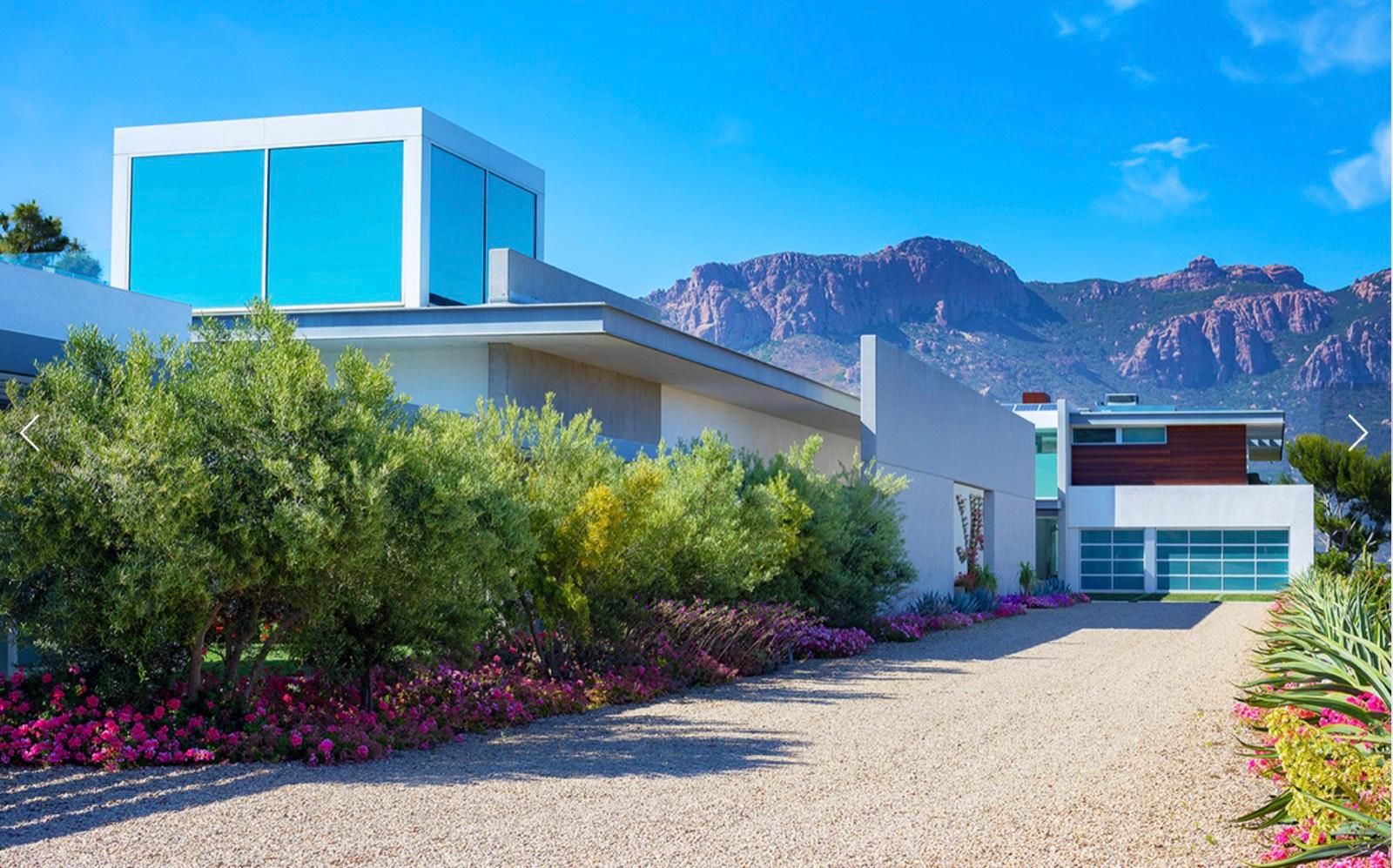 R's Artist Modern Mansion — photo 1