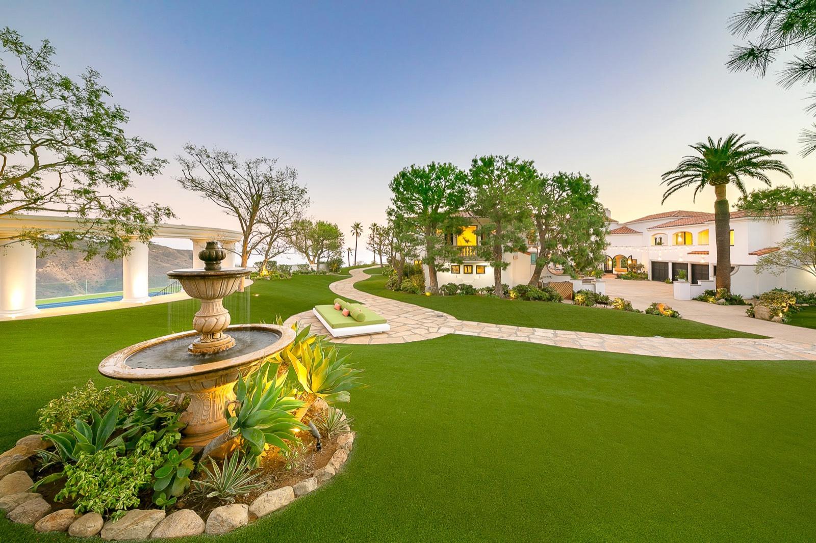 R's Beach Dream Hotel Mansion — photo 3