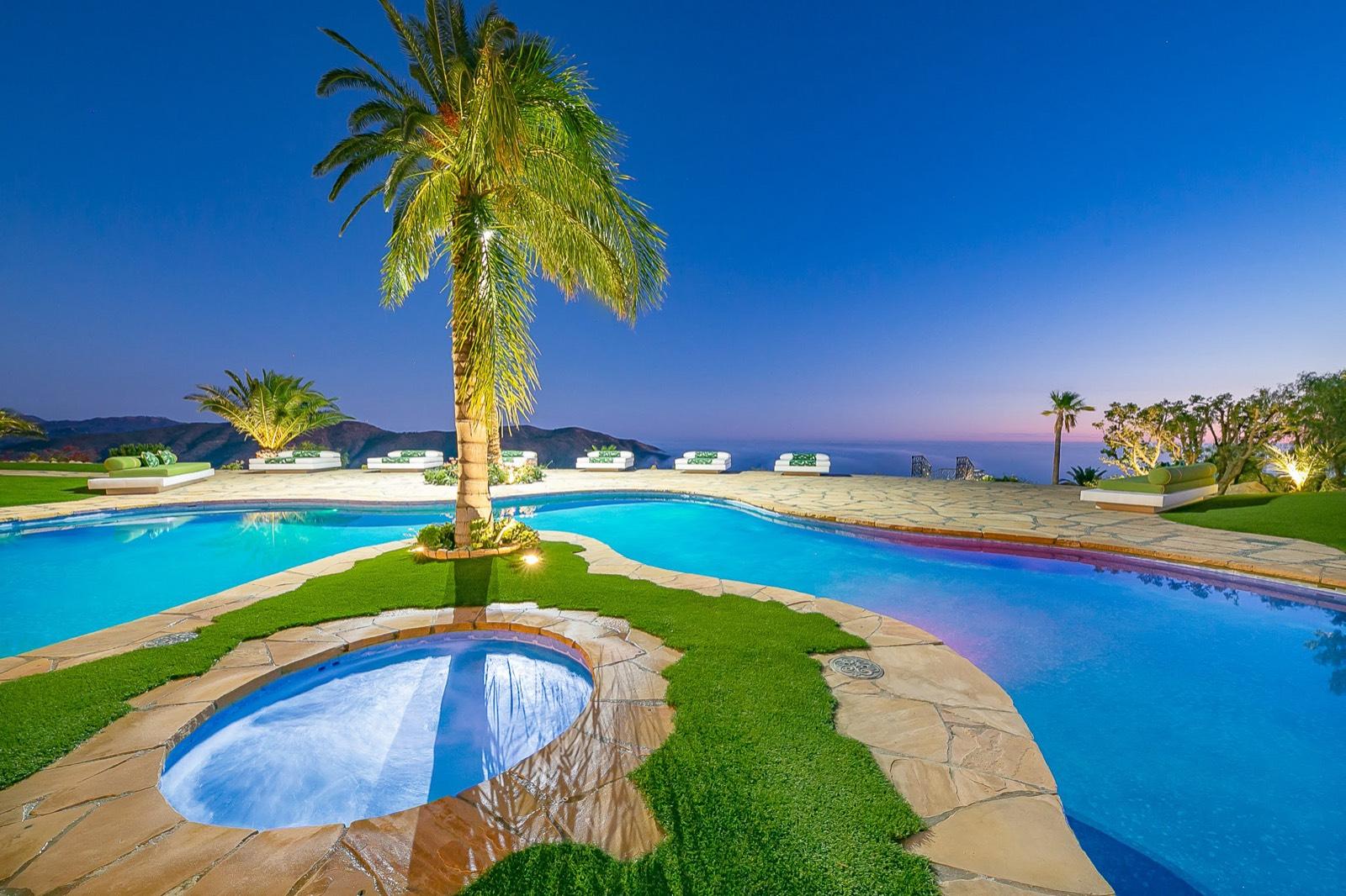 R's Beach Dream Hotel Mansion — photo 8