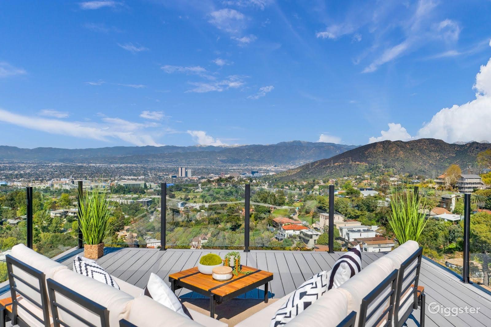 R’s hollywood view house with rooftop — photo 2
