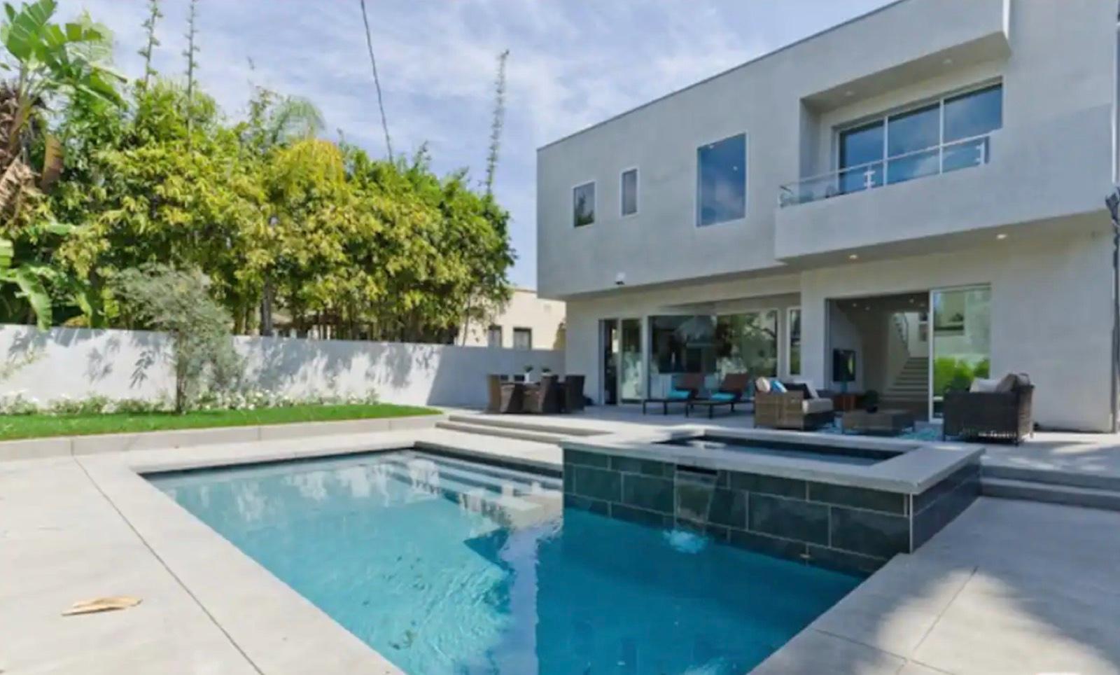 R's Modern Dream Villa — photo 2