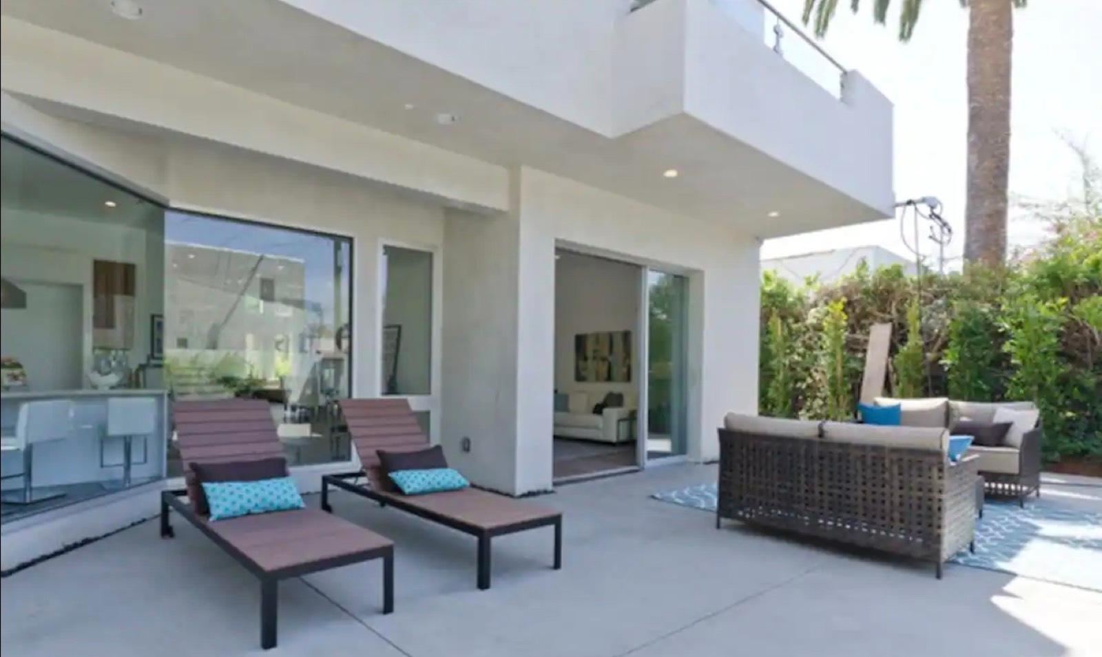 R's Modern Dream Villa — photo 4