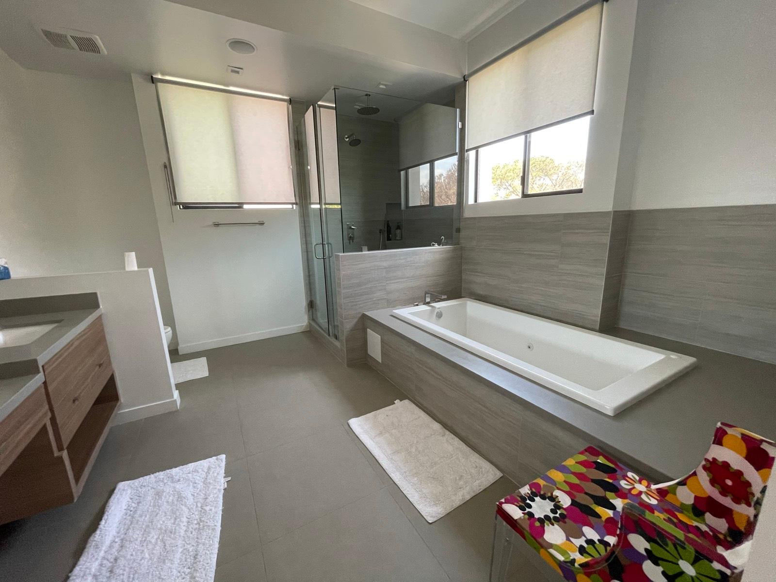 R's Modern SM Home — photo 8