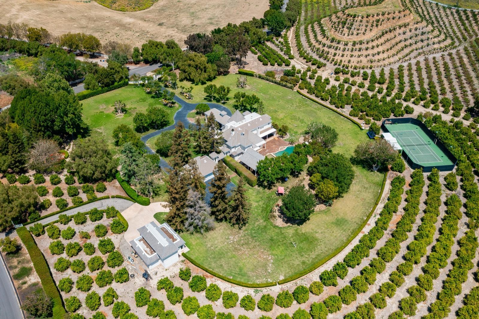 R's Sanctuary Hill Estate 11208 — photo 4