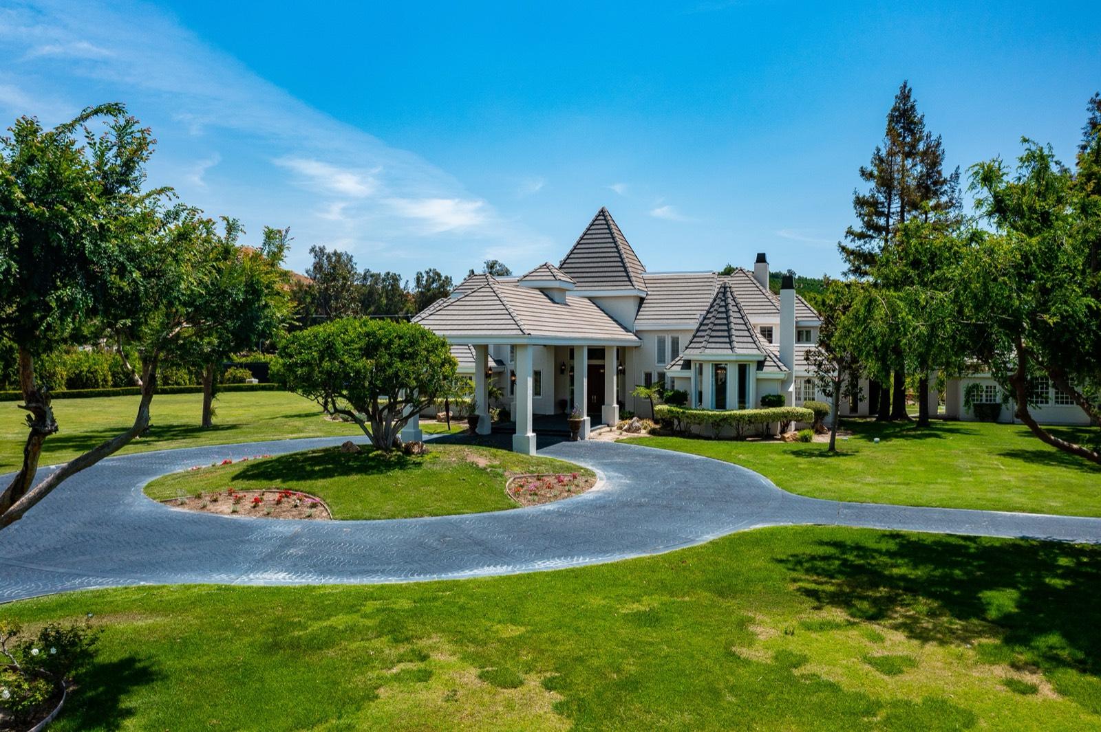 R's Sanctuary Hill Estate 11208 — photo 1