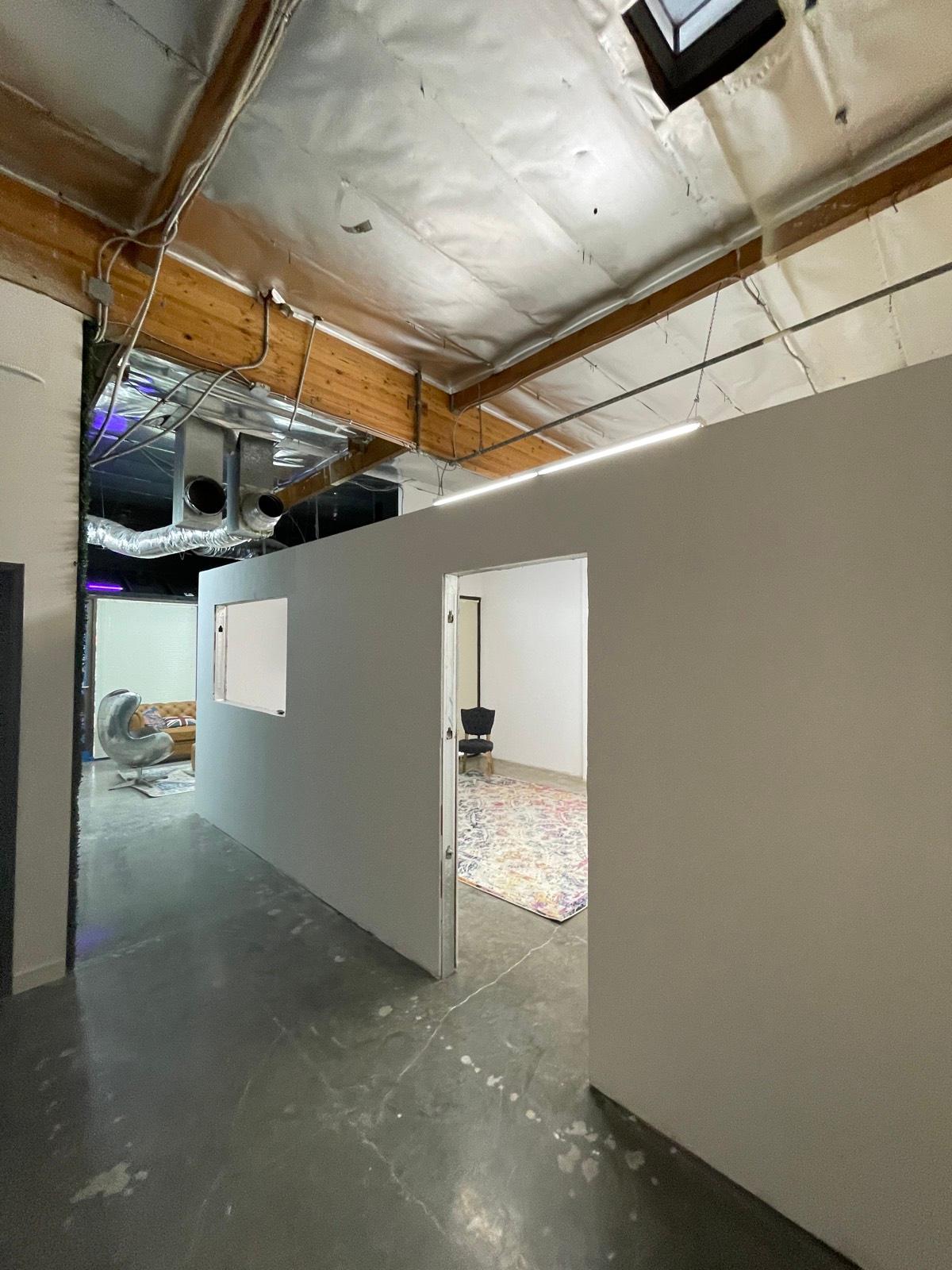 R's Studio Office — photo 7