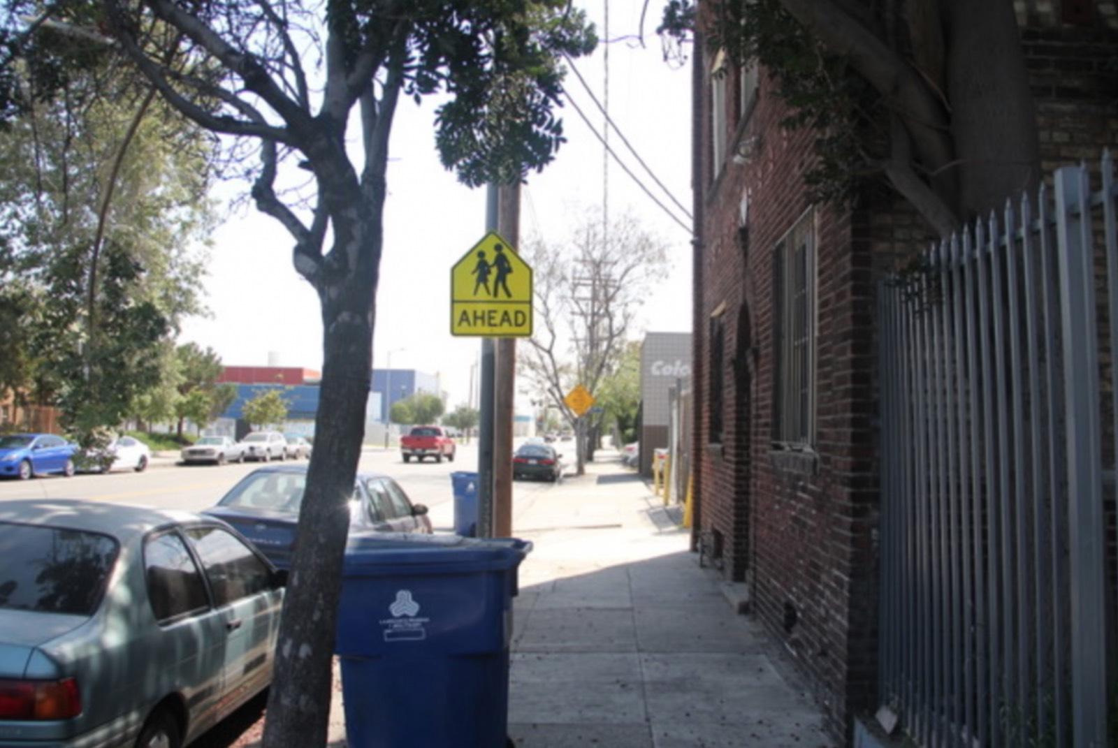 Rundown Downtown House — photo 6