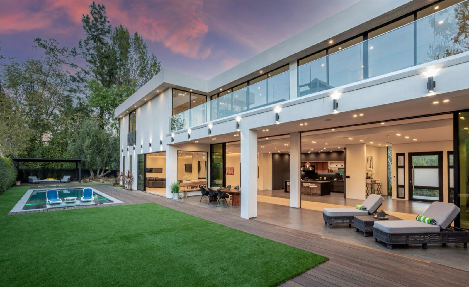 S and M's Modern Valley Mansion 11218 — photo 1