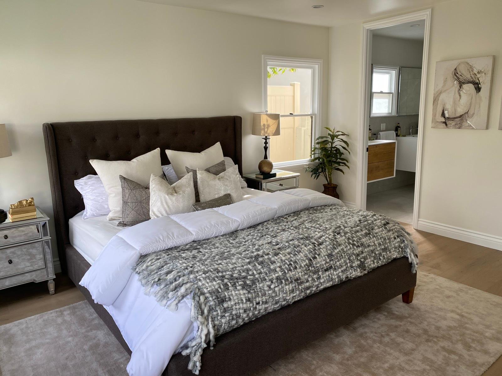 S's Cute Modern Frame Home — photo 12