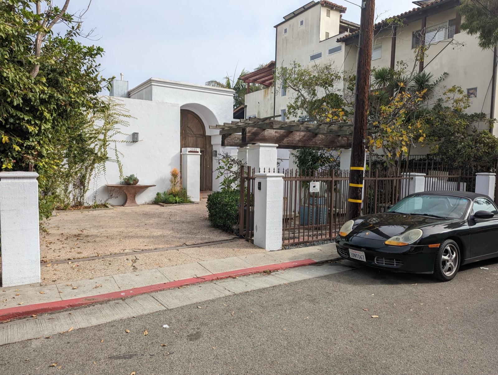 S's Cute Venice Home — photo 5
