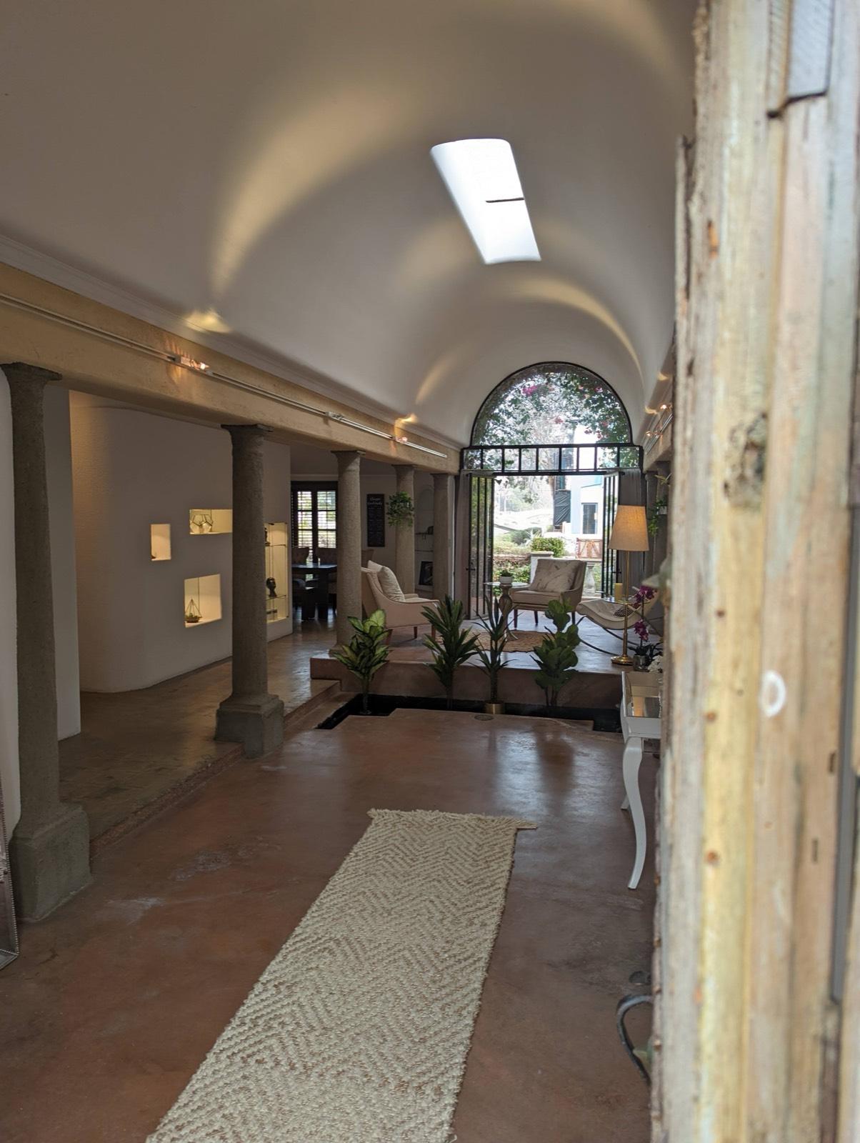 S's Cute Venice Home — photo 6