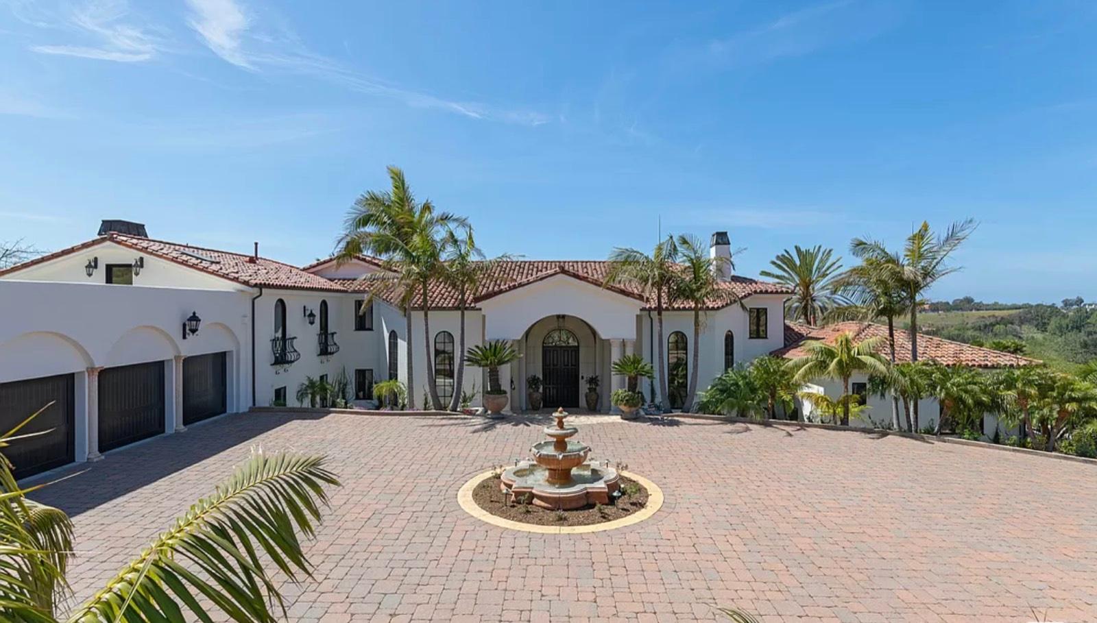 S S Malibu Horse Mansion — photo 3