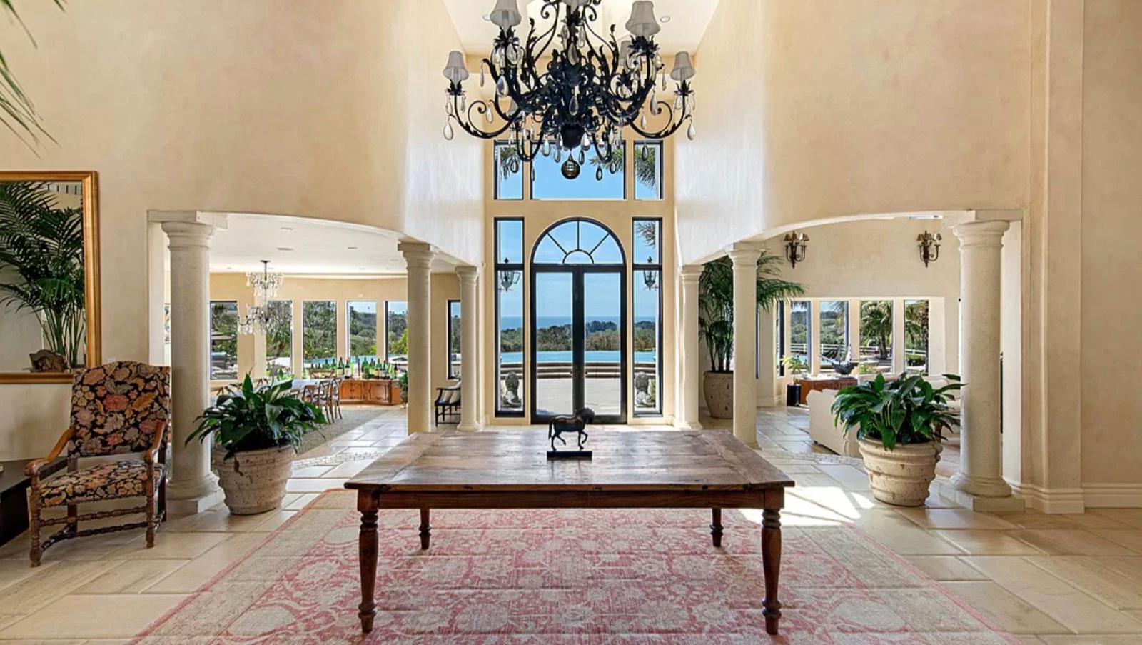 S S Malibu Horse Mansion — photo 1