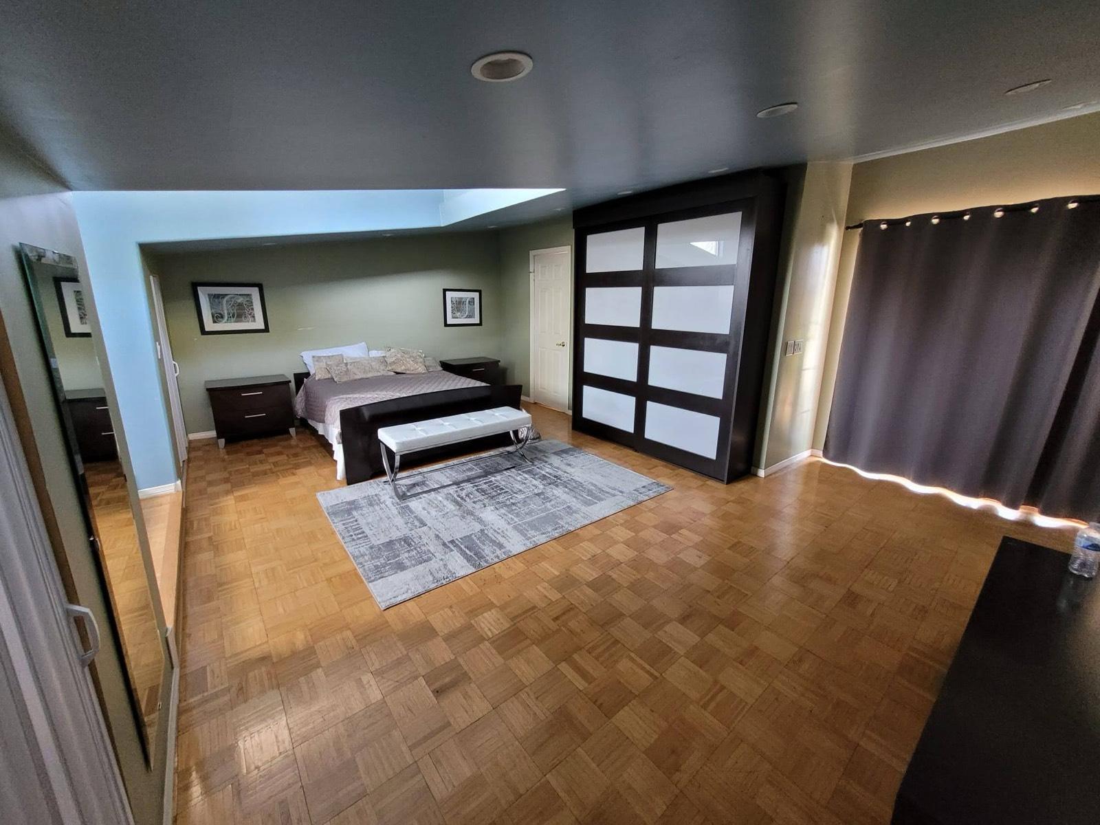 S's Med Suburban Valley Home — photo 10