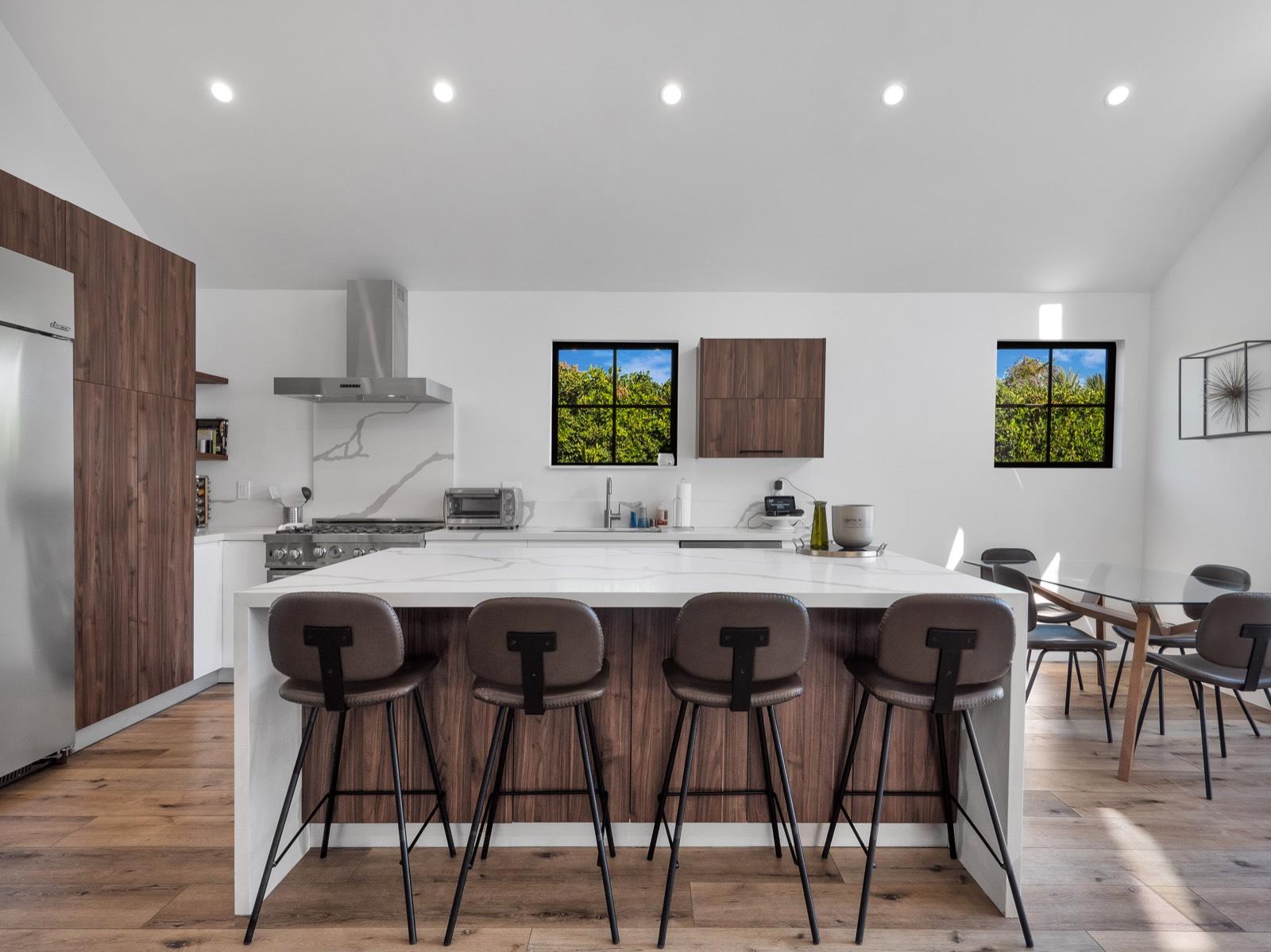 S's Modern Bright Cottage — photo 1