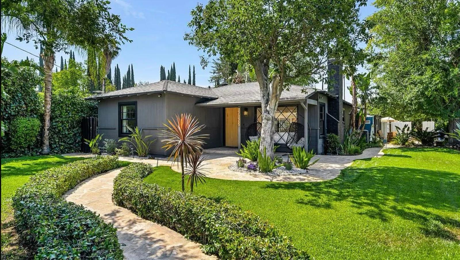 S's Modern Chevron Home — photo 1