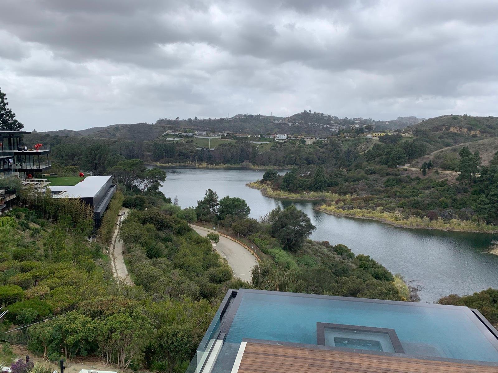 S's Modern Lake View — photo 9