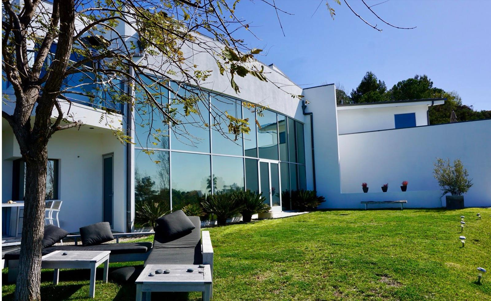 S's Modern Window Beach View — photo 3