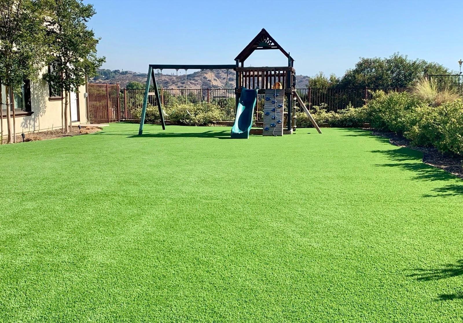 S's Suburb Traditonal Ranch Mansion — photo 8