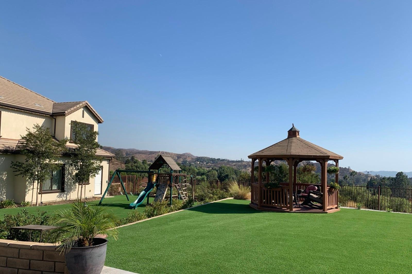 S's Suburb Traditonal Ranch Mansion — photo 9