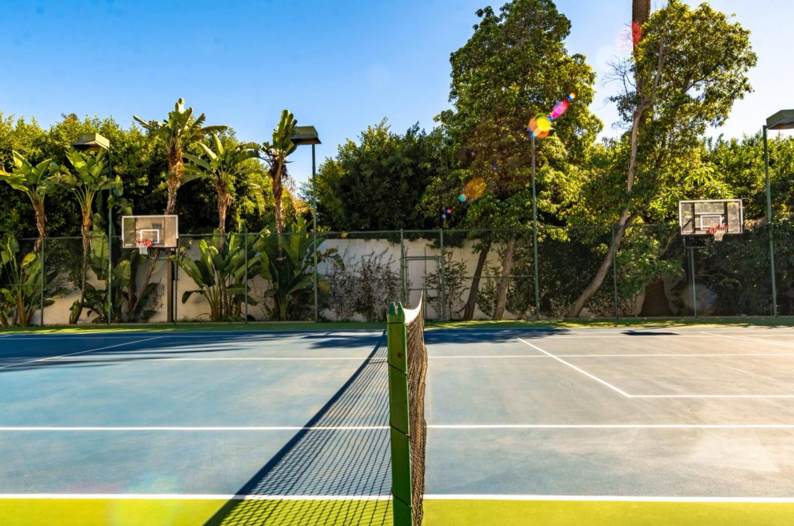 S's Tennis Backyard — photo 8
