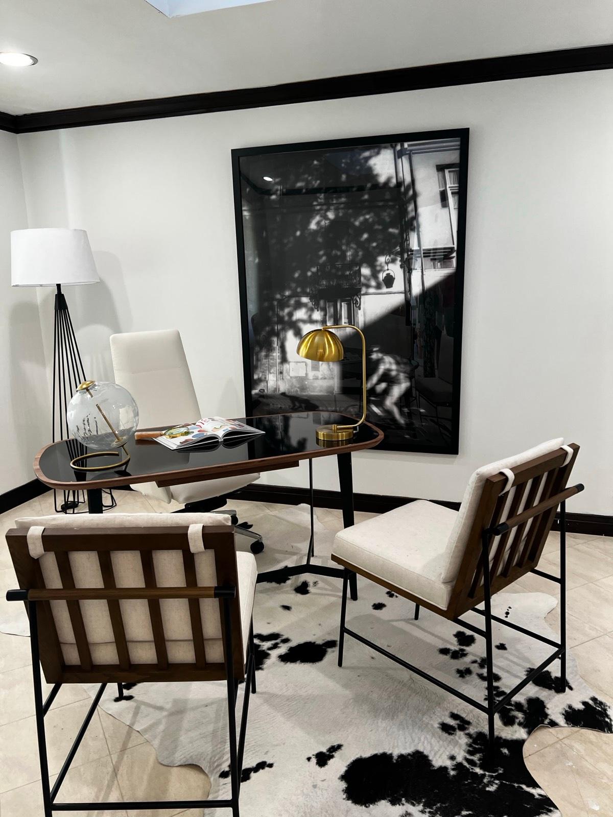 S's Traditional Clean Mansion — photo 7