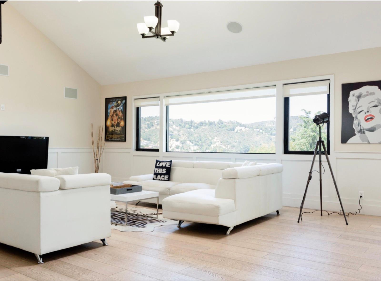 S's West Hollywood house — photo 2