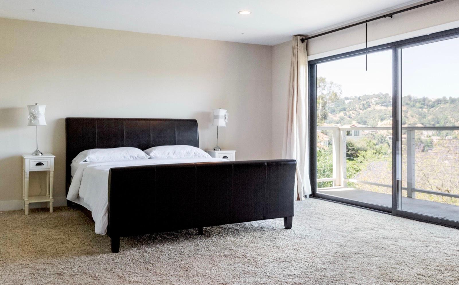 S's West Hollywood house — photo 11